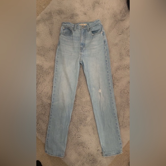 Levi’s straight leg jean - Picture 1 of 2